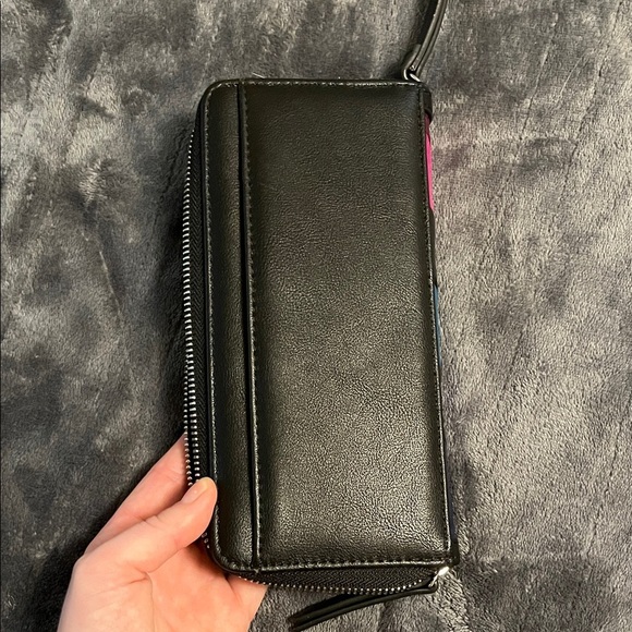 Hazel Vibrant Striped Wristlet Clutch - Picture 4 of 6